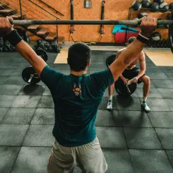 puede ser una foto que se tomó en el gymnasio